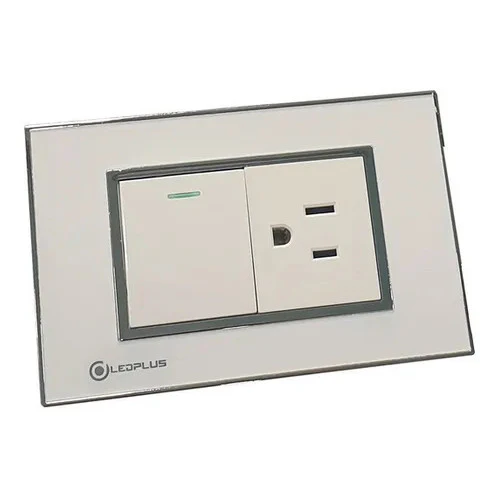 [60.11.ESTELAR005] TOMACORRIENTE SIMPLE ESTELAR 005,  LEDPLUS